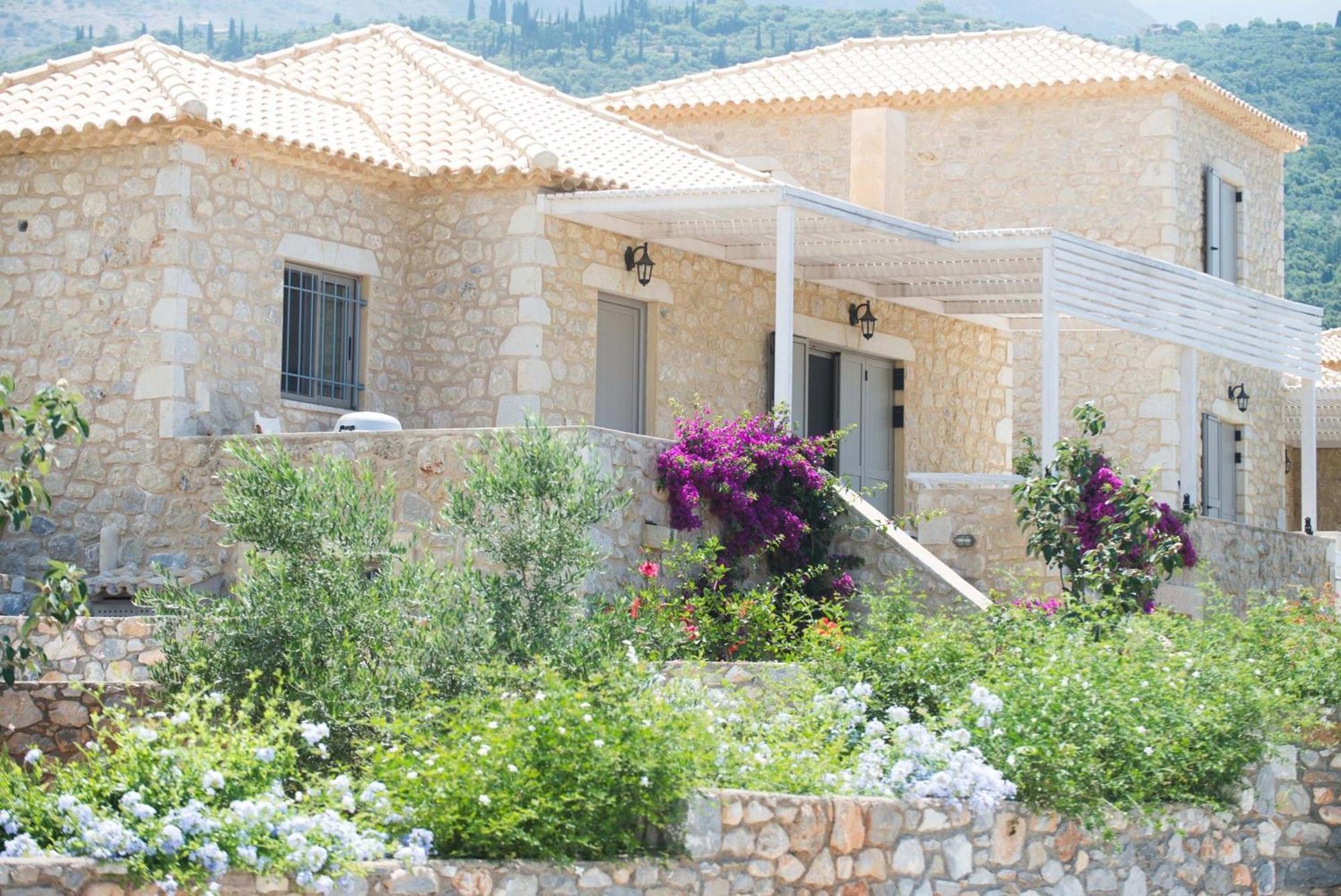 Poliana Estate Villas Riglia Bagian luar foto