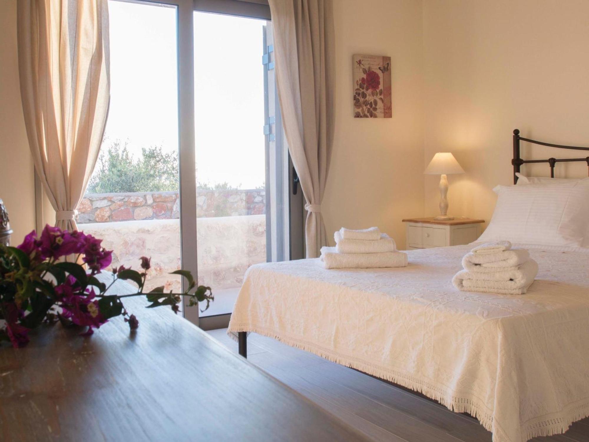 Poliana Estate Villas Riglia Bagian luar foto