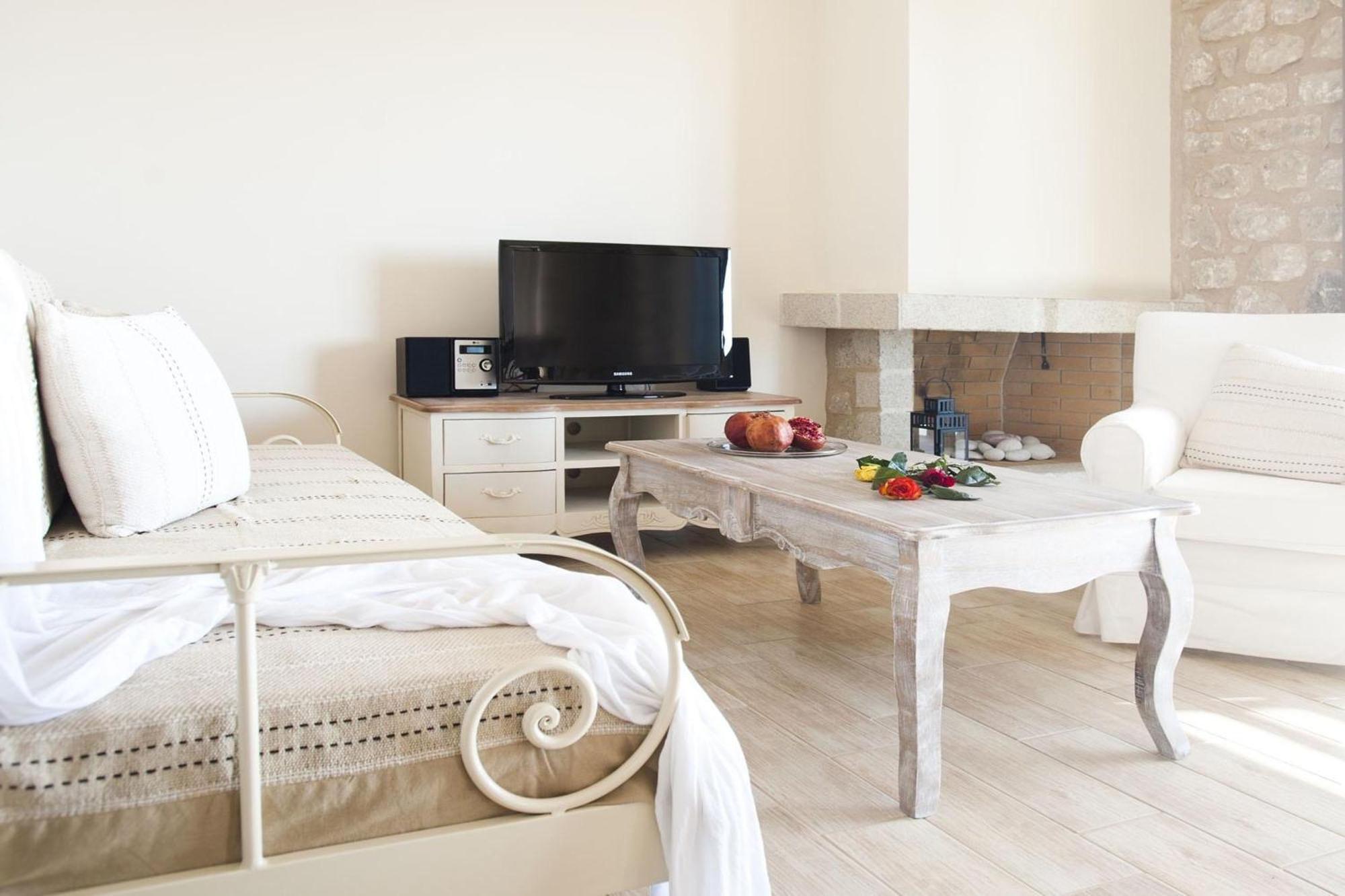 Poliana Estate Villas Riglia Bagian luar foto